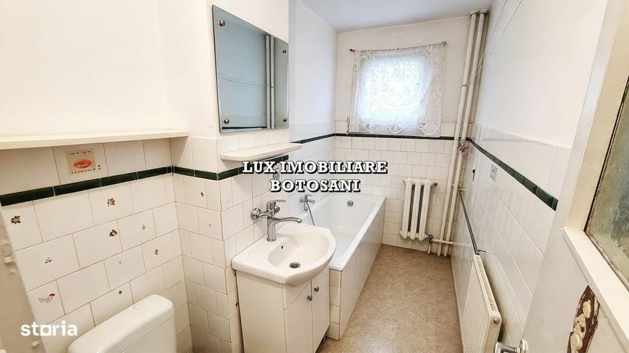 Apartament cu 2 camere decomandat în Ultracentral