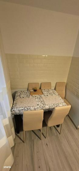Apartament cu 3 camere decomandat în Negru Vodă