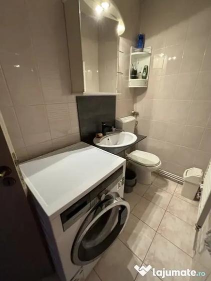 Apartament cu 3 camere decomandat în Cotroceni