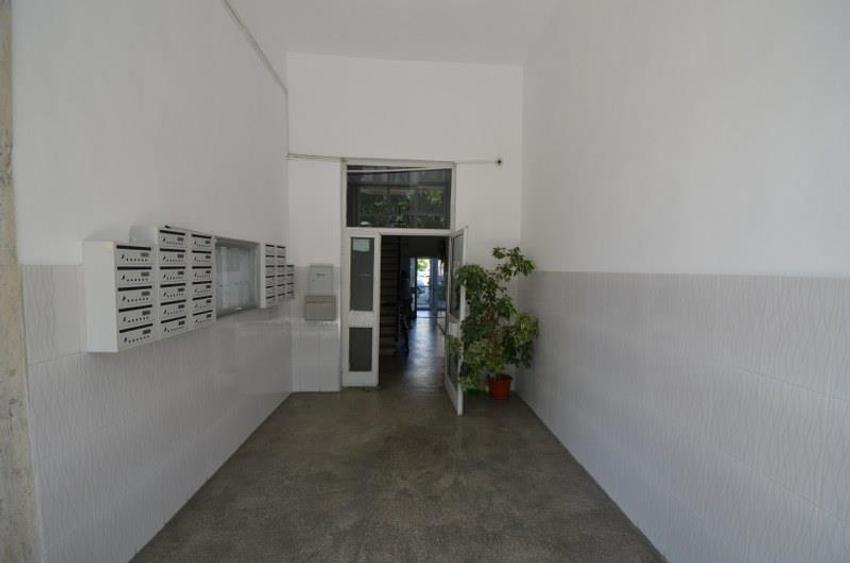 Apartament cu 2 camere decomandat, mobilat în Ultracentral