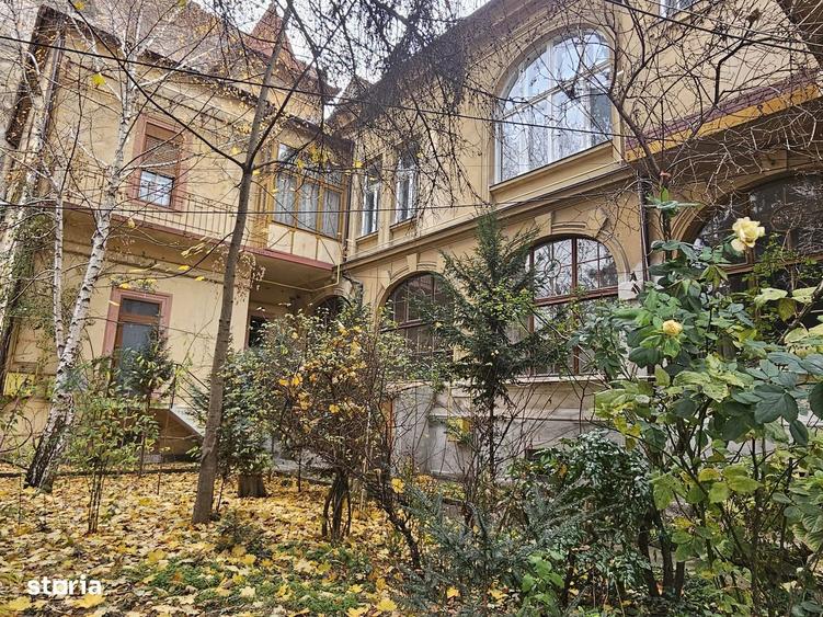 Vand apartament deosebit, la casa, etajul 1, Bulevardul Decebal - 13