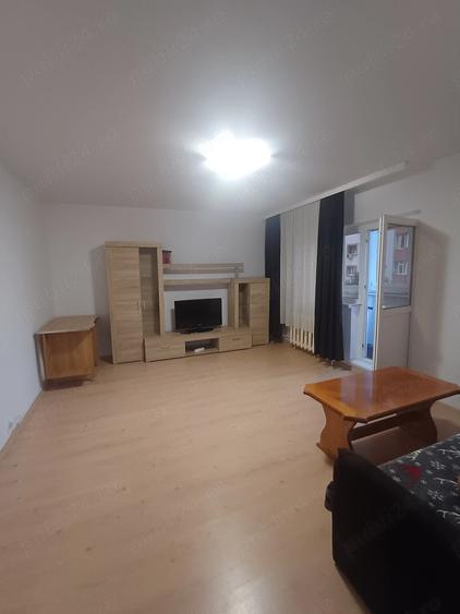 Apartament cu 2 camere decomandat în 13 Septembrie