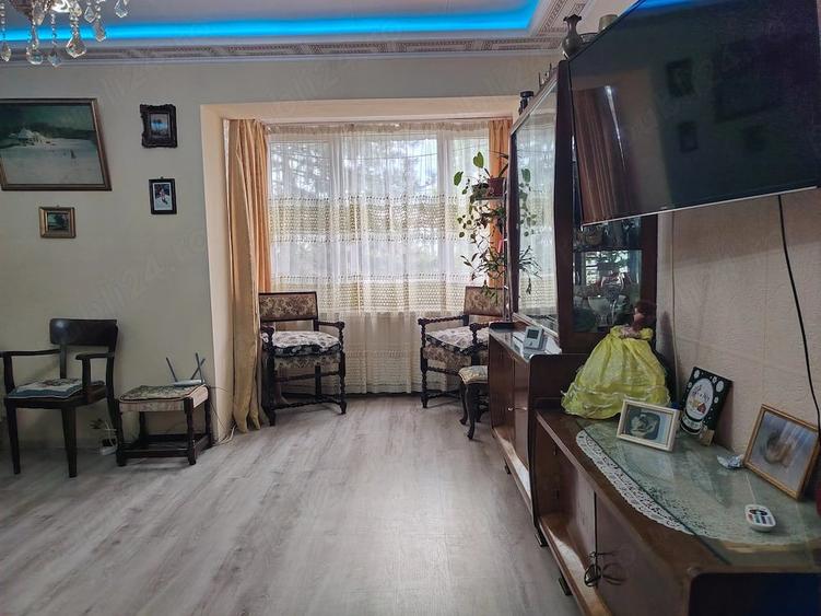 Apartament cu 2 camere decomandat în Tărtășești