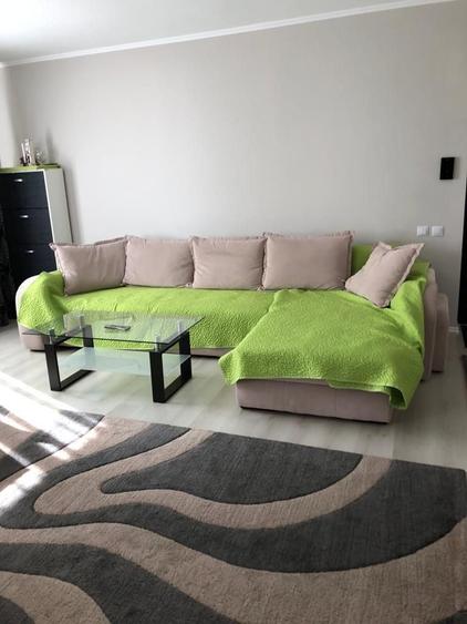 Apartament cu 3 camere decomandat în Florești