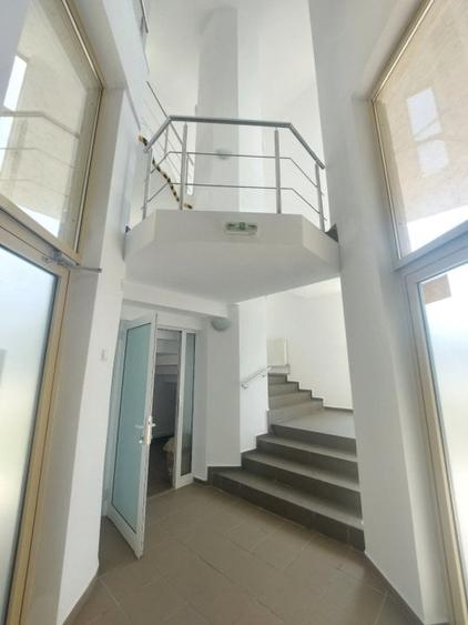 Spațiu comercial, de 360 mp, în Ultimul leu