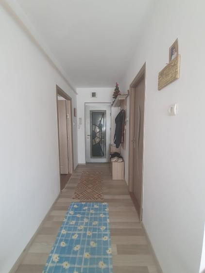 Apartament cu o camera zona Bulevard- Penny Market , etaj 2  - 5