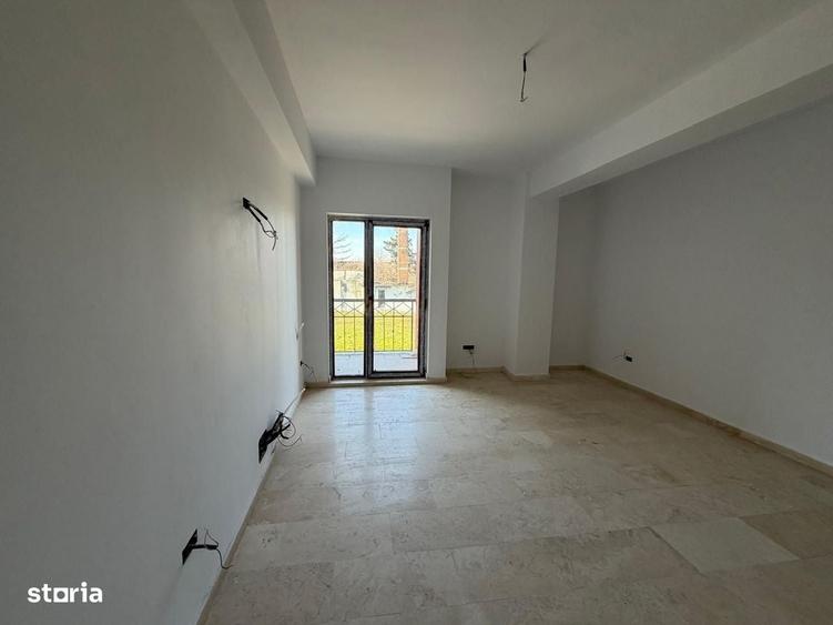 Apartament cu 4 camere în Mihail Kogălniceanu