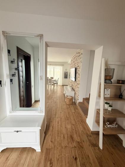 Casă cu 4 camere cu Teren 350 Mp în Tărlungeni