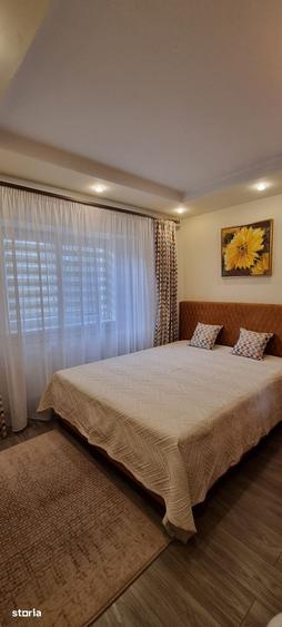 Apartament cu 4 camere decomandat în Central