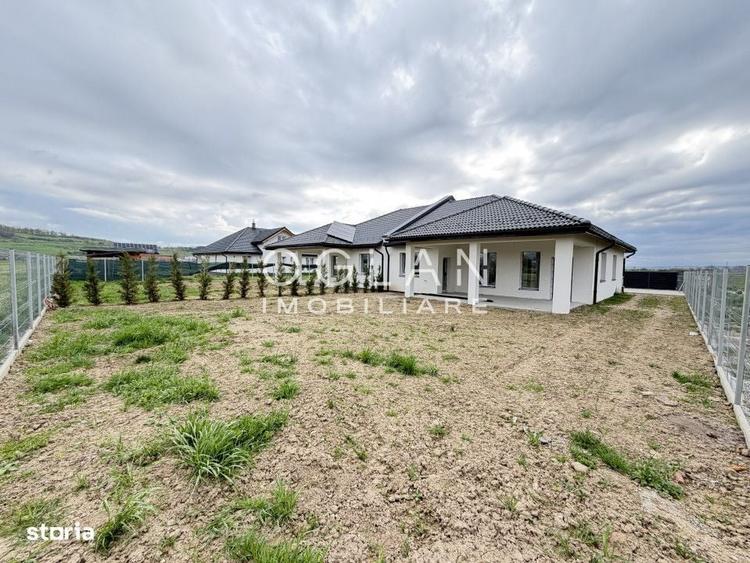 Casă cu 3 camere în Cristian