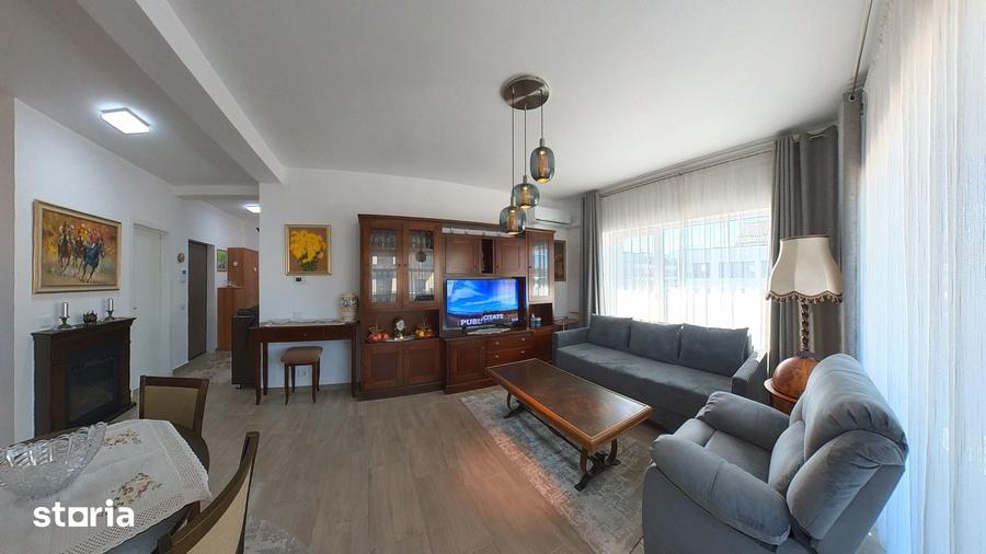 Apartament cu 3 camere în Tractorul