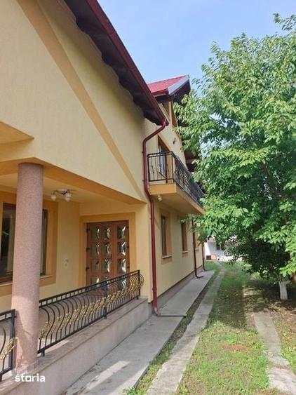 Casă cu 4 camere cu Teren 260 Mp în Central
