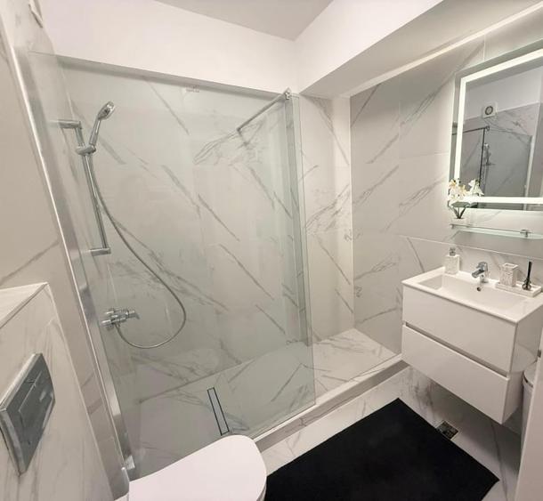 Apartament cu 2 camere semidecomandat, mobilat în Pipera
