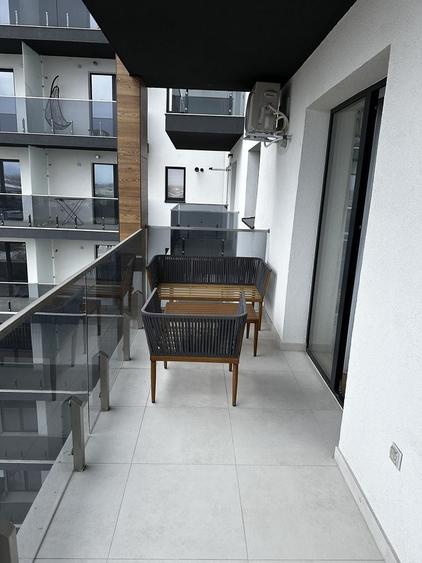 Apartament cu 2 camere decomandat în Exterior Vest