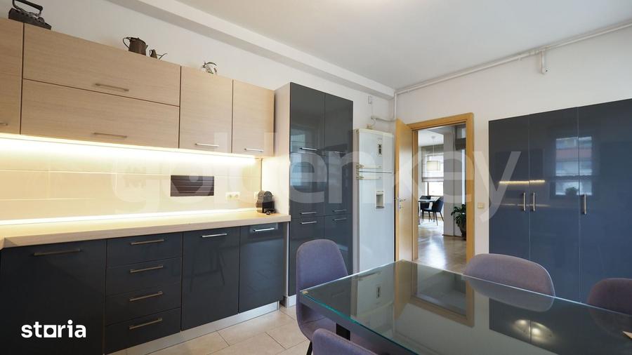 Apartament cu 4 camere în Herăstrău
