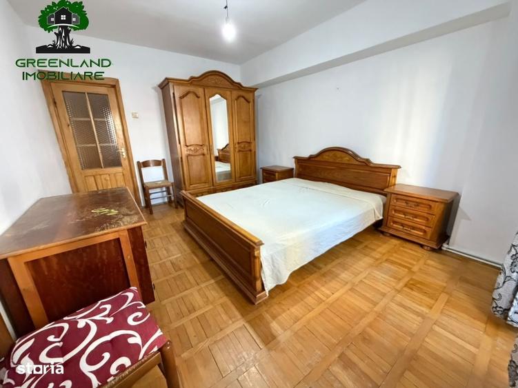 Apartament cu 3 camere decomandat în Păcurari