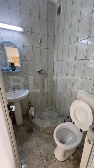 Casă individuală cu 6 camere cu Canalizare în Ultracentral