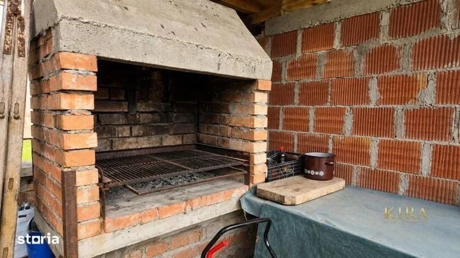 Casă cu 4 camere decomandat cu Teren 700 Mp în Central