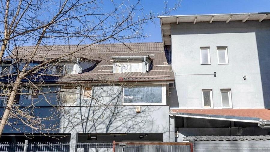 Casă individuală cu 31 camere cu Canalizare în Blumăna