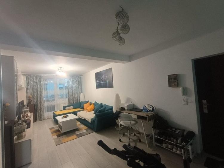 Apartament cu 3 camere decomandat în Șelimbăr
