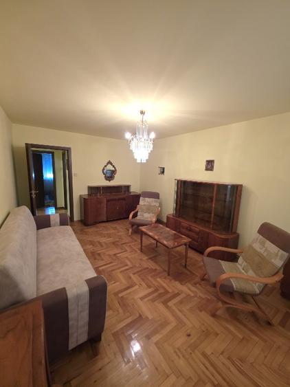Apartament cu 2 camere decomandat în Astra