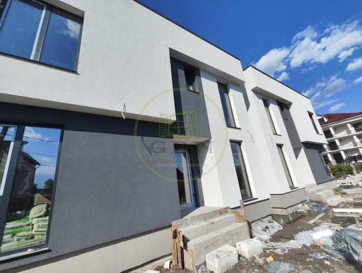 Casă individuală cu 4 camere cu Canalizare în Brestei