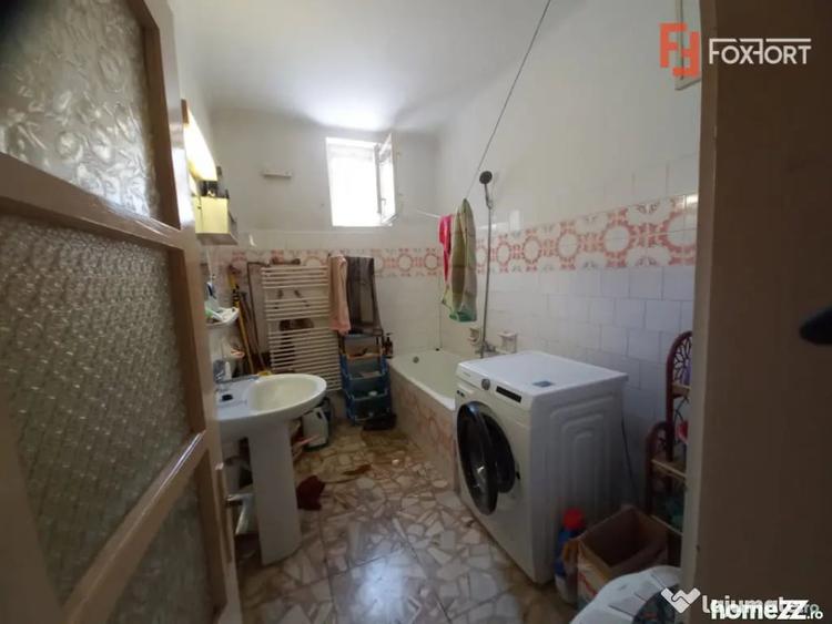 Casă cu 5 camere cu Teren 337 Mp în Crișan