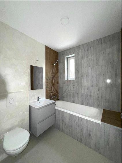 Apartament cu 3 camere decomandat, mobilat în Malu Roșu