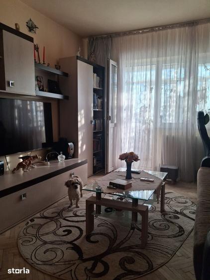 Apartament cu 2 camere semidecomandat în Micro 9