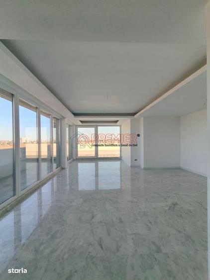 Apartament cu 4 camere în Metalurgiei