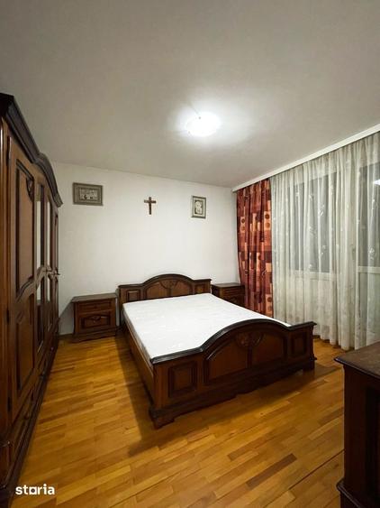 Apartament cu 3 camere decomandat, mobilat în Berceni