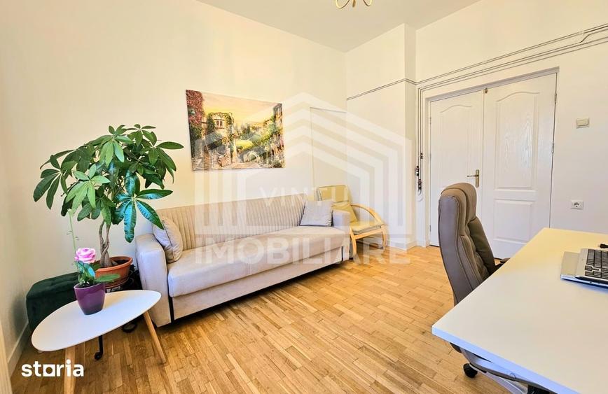 Apartament cu 4 camere în Moșilor