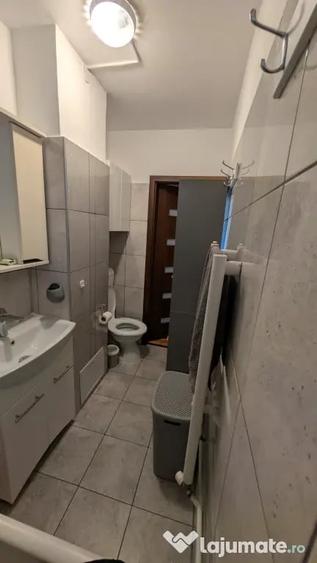 Apartament cu 2 camere semidecomandat în Vest