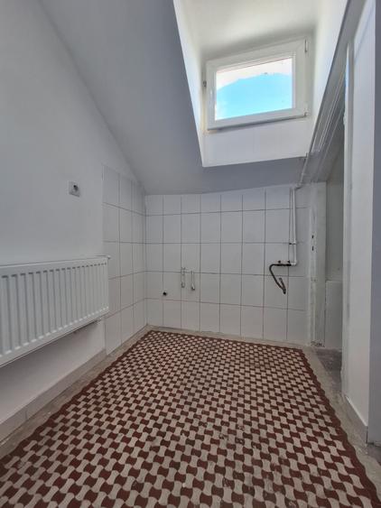 Apartament cu 2 camere semidecomandat în Polonă