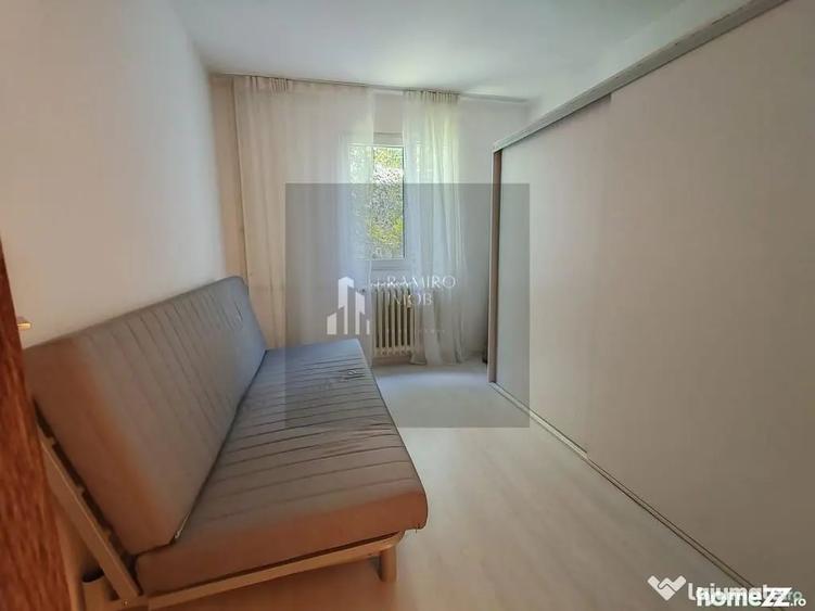 Apartament cu 3 camere semidecomandat în Brâncoveanu