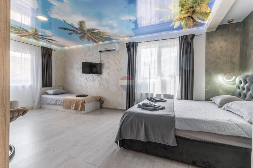 Casă individuală cu 8 camere cu Piscina în Bogonos
