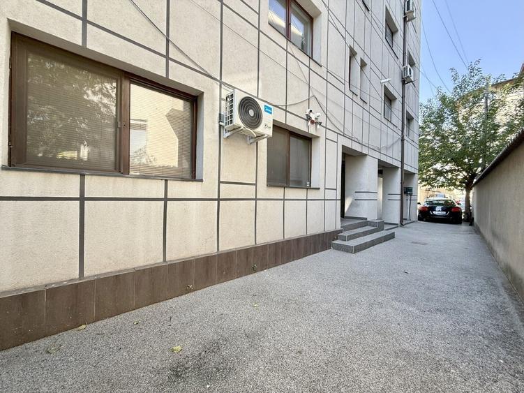 Birou, de 602 mp, în Splaiul Unirii