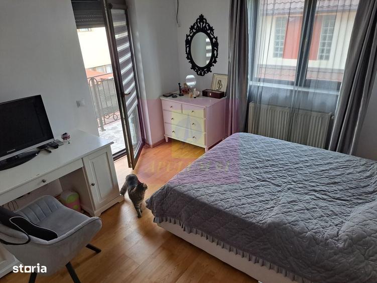 Casă cu 4 camere cu Teren 300 Mp în Prelungirea Ghencea