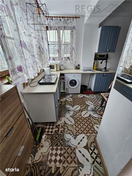 Apartament cu 2 camere decomandat, mobilat în Central