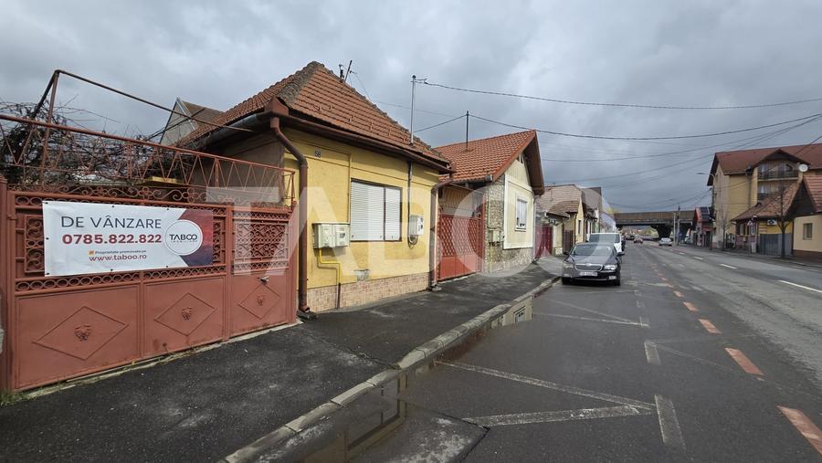 Casă individuală cu 3 camere cu Canalizare în Lupeni