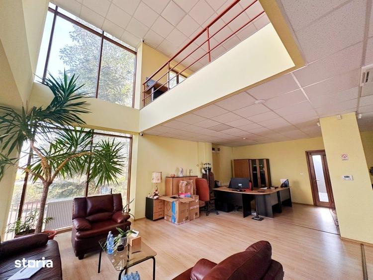 Spațiu comercial, de 451 mp, în Central