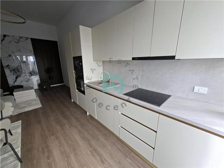 Apartament-penthouse 3 camere Tractorul, 70 mp - Brasov - 9