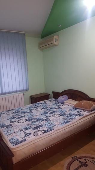 Apartament cu 3 camere semidecomandat în Lunei