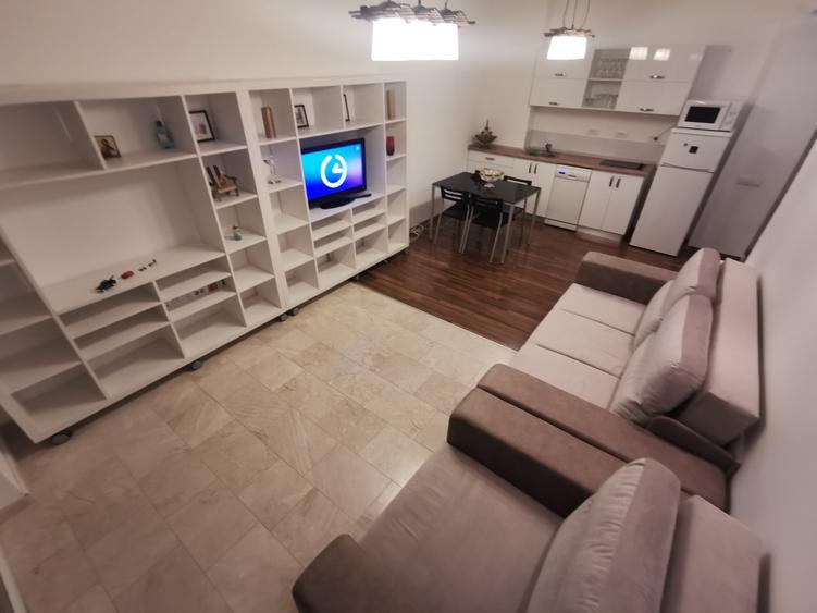 Apartament cu 2 camere decomandat în Ultracentral