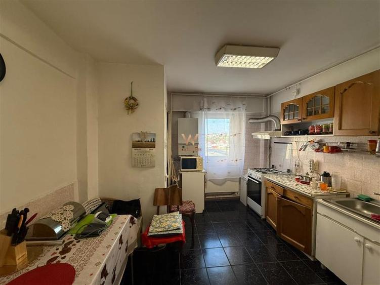 Apartament cu 2 camere semidecomandat în Turnișor