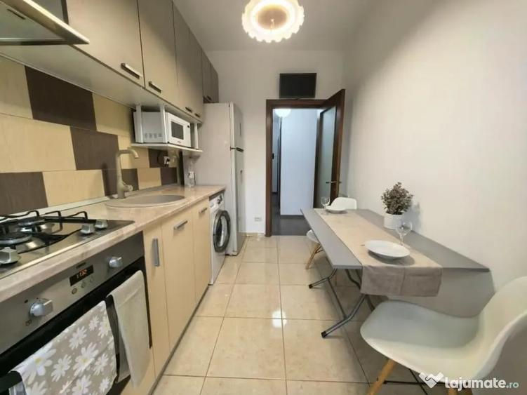 Apartament cu 3 camere decomandat în Lunca Cetățuii