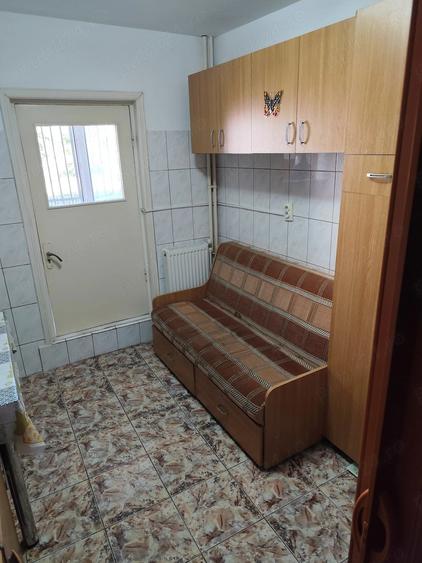 Inchiriez apartament cu doua camere - 9