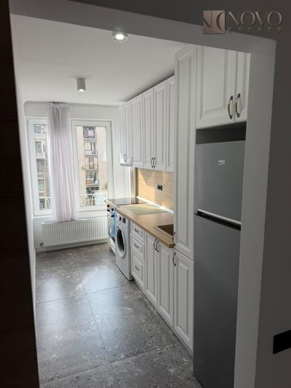 Apartament cu 2 camere semidecomandat, mobilat în Romană