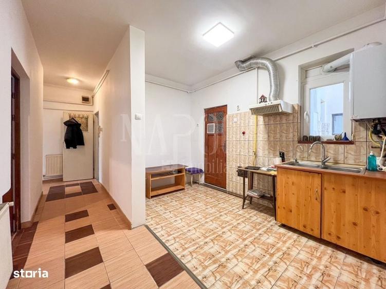 Apartament cu 3 camere decomandat în Gruia