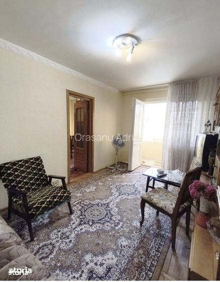 Apartament Mangalia 2 camere semidec. cu balcon si bucatarie separata
